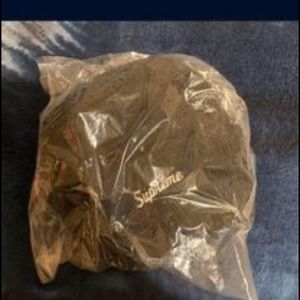 Black Supreme beanie